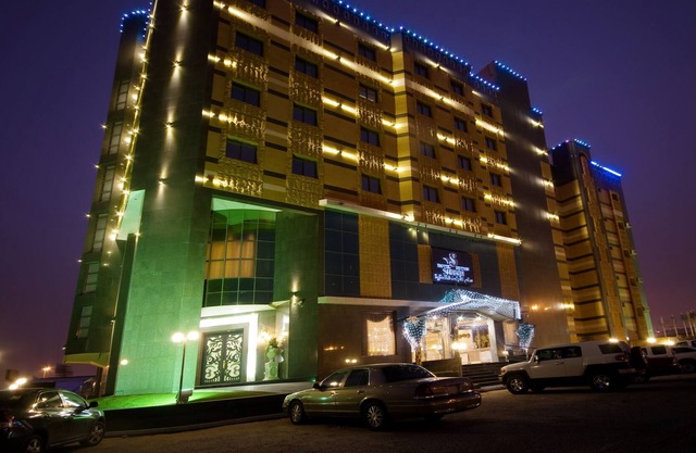 Sanam Hotel Suites