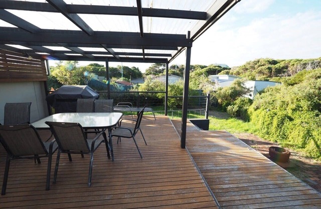 Sandy Point Holiday House