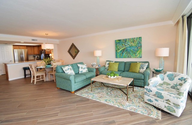 Ofertas especiales de última hora! Condominio frente al mar en Sanibel Harbour Resort