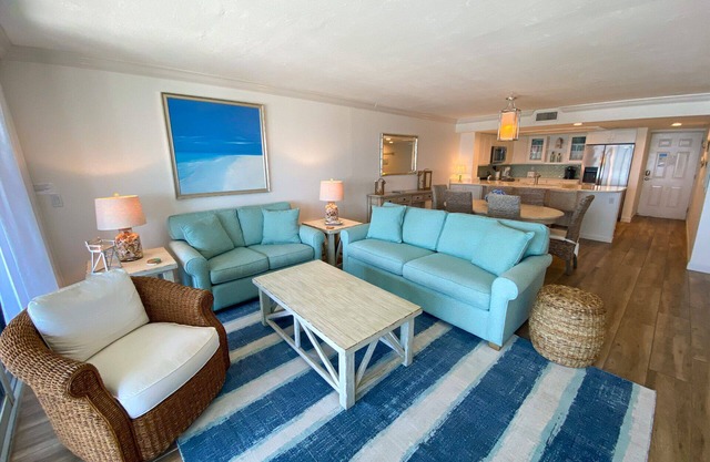 Condominio frente al mar recientemente renovado en Sanibel Harbour Resort