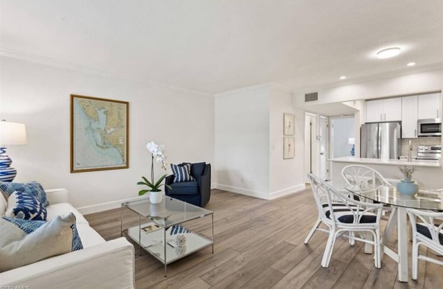 Sanibel Island Renovated Condo Ground Floor, WiFi, Close to Beach, Washer/Dryer