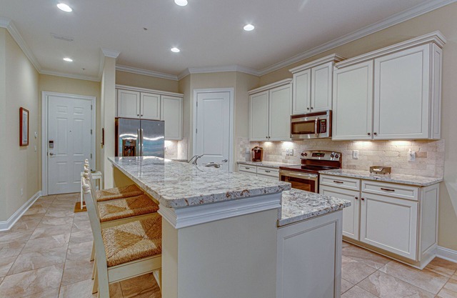 Luxury Summerwoods First Floor Villa 2 Br / 2ba W / Acceso exclusivo a la playa