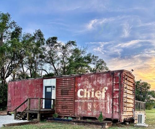 Santa Fe Traincars Private and Luxurious in the Country