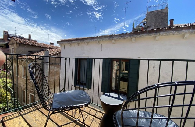 Santa Maria Formosa-Terraza soleada! Cerca de Rialto y San Marcos
