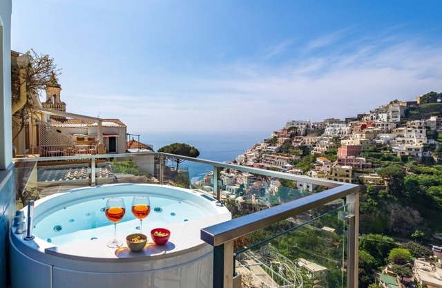 Santoro Suite con jacuzzi vista Positano