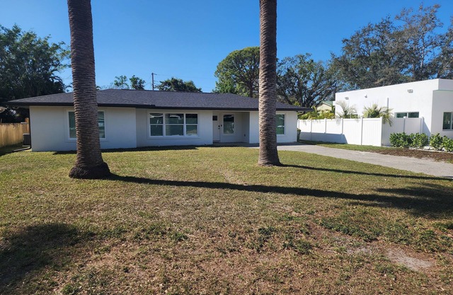 Sarasota Prime. 4-bedroom house in phenomenal Sarasota