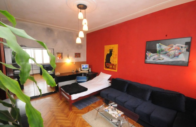 Apartamento Sava, Vukov spomenik