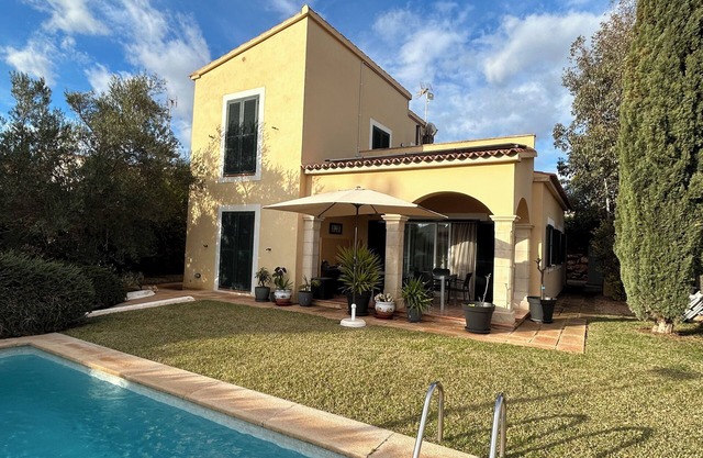 Schönes Ferienhaus mit Privatem Garten und Pool Unweit zum Naturstrand Es Trenc