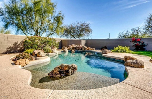 LUJO N. Scottsdale Modern HOME con piscina climatizada en excelente ubicación