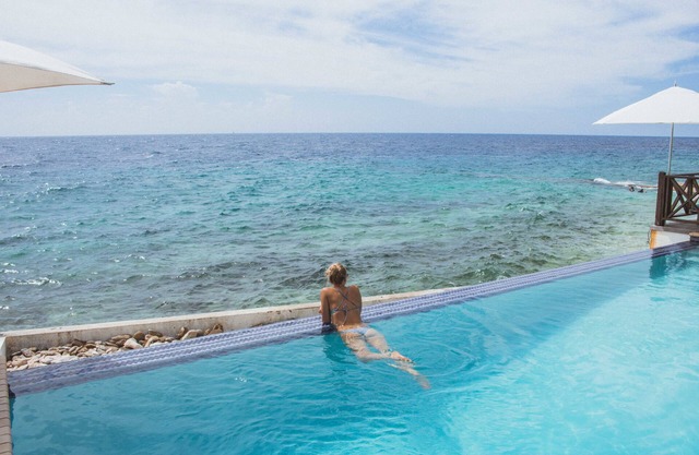 Scuba Lodge & Ocean Suites