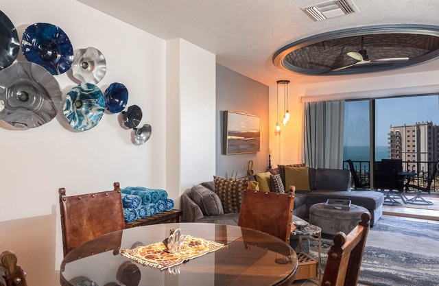 SEA Caytion NEWLY Remodeled Condo at Bella Sirena