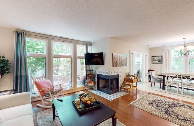 Sea Colony Tennis townhouse w/community pools, tennis/pickleball, fitness center