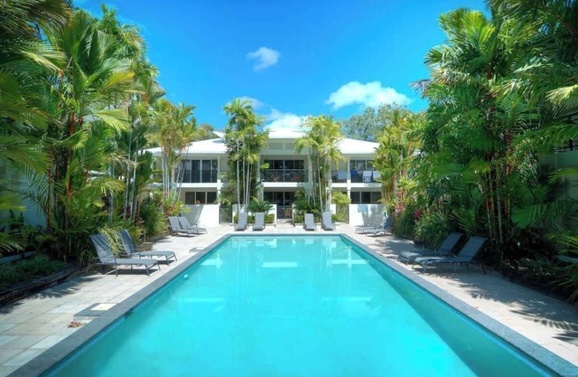 Beautiful Villa only steps away from the iconic Four Mile Beach. Perfect for families!