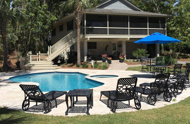 Sea Pines, 2nd Row, 4BR, piscina privada y spa, capacidad para 11