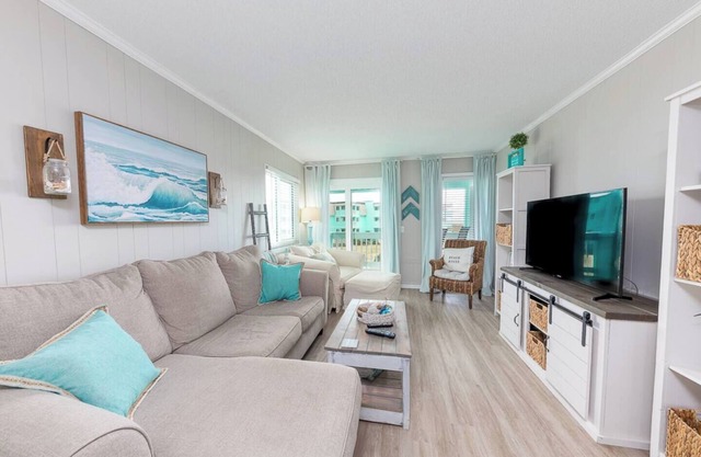 SeaSpray 241 Located in an Oceanfront Complex Great Ocean Views