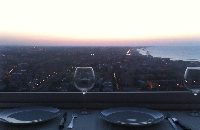 Sea-view Penthouse 25G