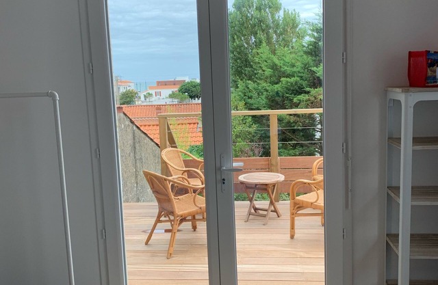 VILLA VISTA AL MAR.