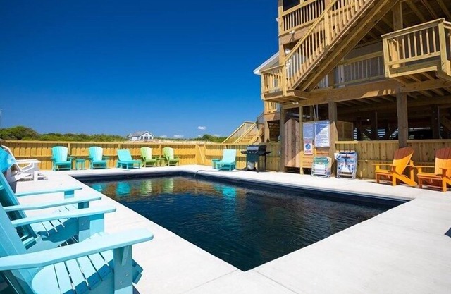 "Seabatical" Take 10% off June 16th week! 3 night stay available. 4x4