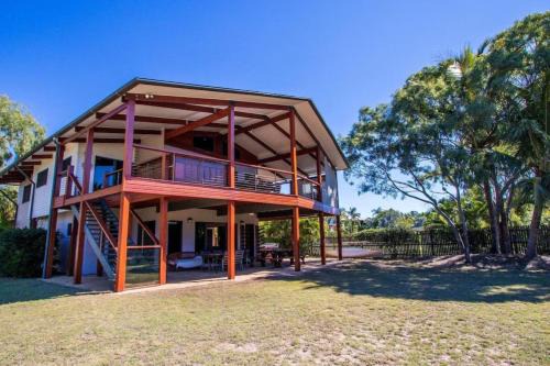 Seabreeze - 5 BR w Pool Table - Beachfront