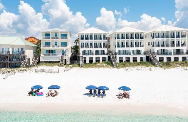Seaduction - Frangista Beach! Frente del Golfo! 2 piscinas! Servicio de playa gratis! ¡Reservar ahora!