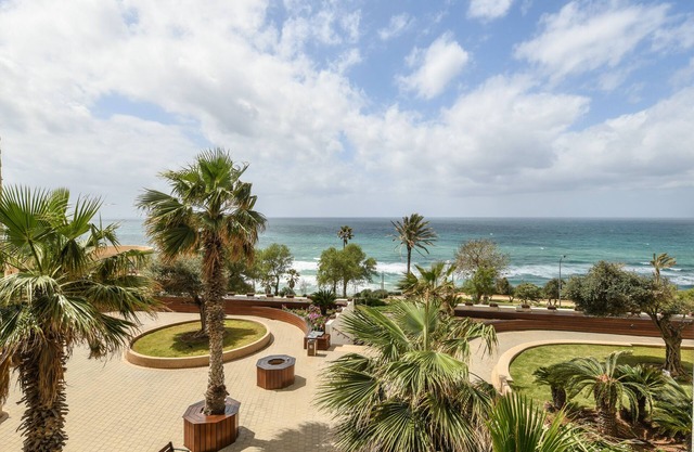 Seaside Escape with Private Patio by Sea N Rent
