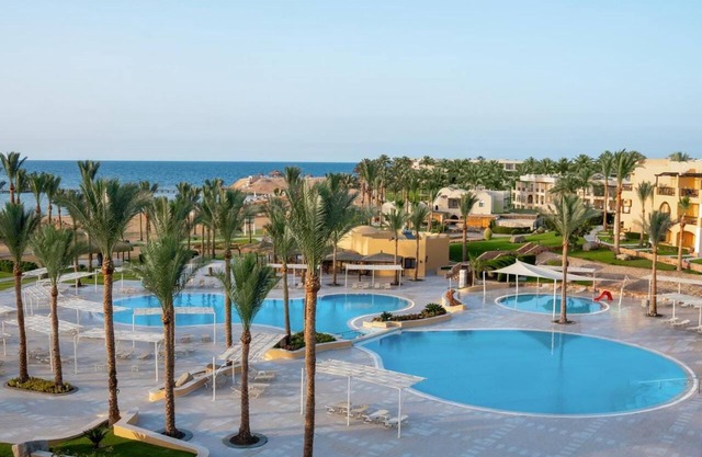 Seaside Luxury | Private Beach, Dining Options & Full-Service Spa, 2 Rooms