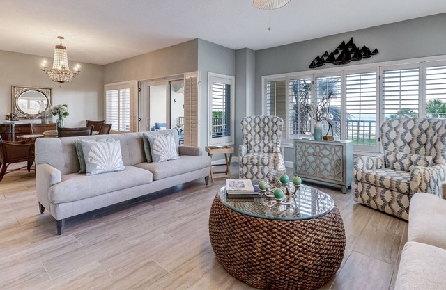 Seaside Retreat 104 - Hosted by Moore AI Rentals