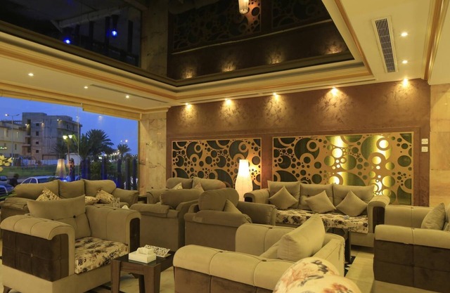 SEASONS APARTMENTS سيزونز للشقق المخدومة