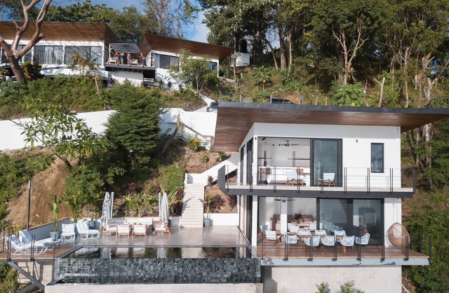 Seataya Luxury Villa 7 BDR- Santa Teresa