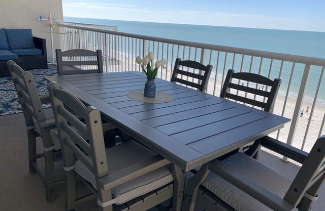 Seaview 504 | Fully Renovated 2BR w/ Oceanfront Primary bedroom | Summer Deals await