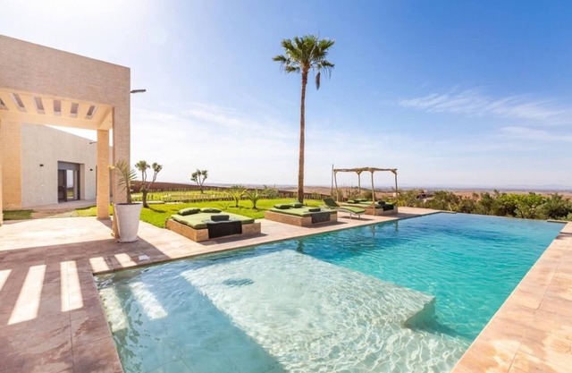 Secluded Luxury Villa – Pool, Chef & Full Privacy