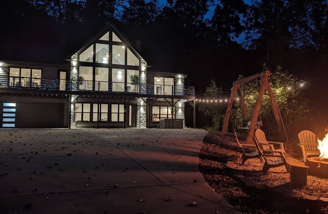 Secluded Luxury Mountain Retreat House .