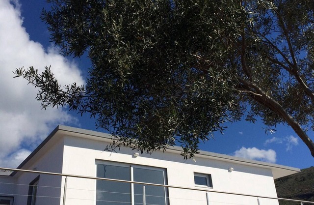 Villa aislada con vistas panorámicas al mar - con piscina infinita - Wifi gratis