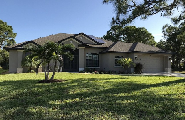 Alojamiento de 3 habitaciones en Rotonda West