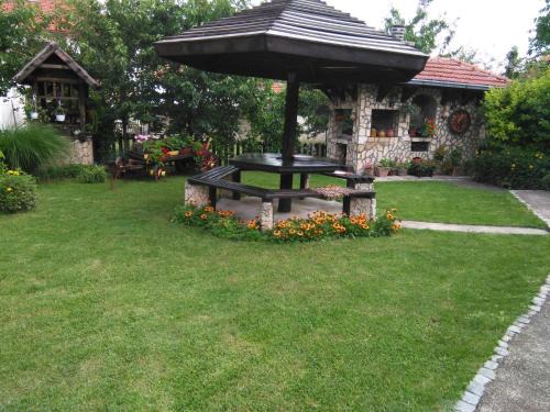 Seka Apartmani