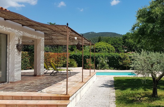 Self-catering studio at Villa Garlaban ******.