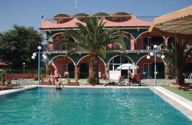 Studio 4-5per Con piscina compartida a poca distancia de las playas
