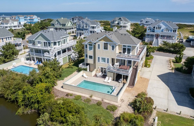 BU76, Trading Winds / Semi-Oceanfront, 6 habitaciones, 5. 5 baños
