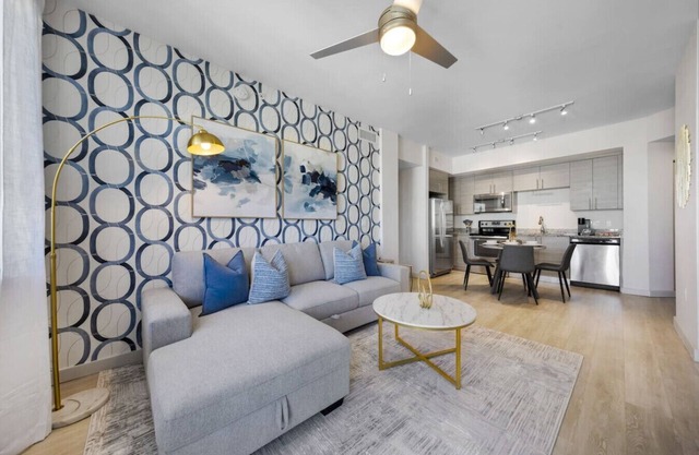 Serene Bleu in DTWN 3 Min From Las Olas