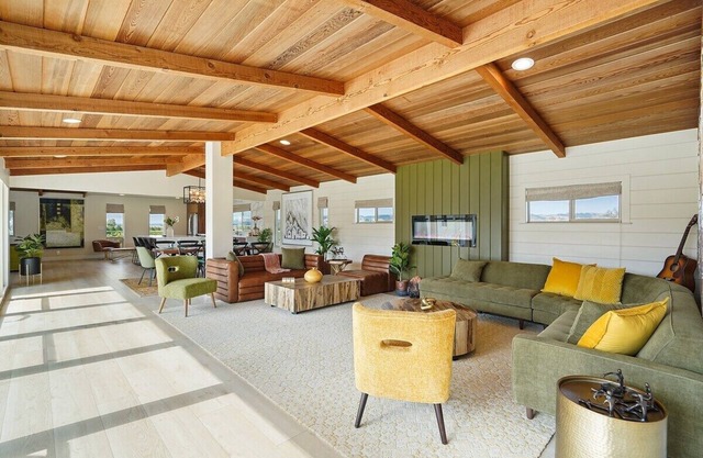Serene estate, an entertainer's paradise