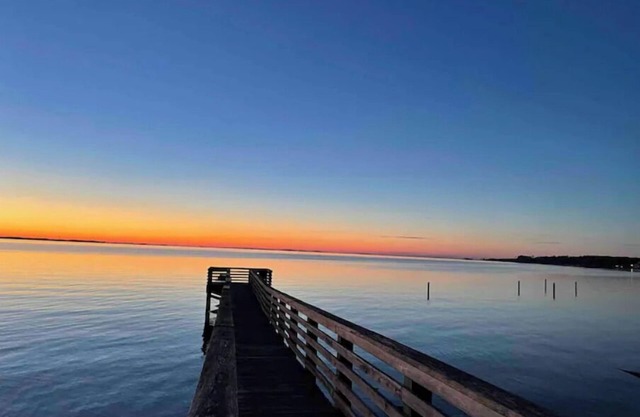 SERENE SOUND RETREAT OBX /Sandy Beach/Dog Friendly