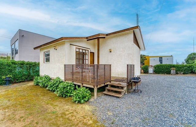 Serenity Cabin 2B W/Wifi, Smart TV & Parking.