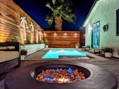 Serenity Now - Home with Pool, Spa, and Outdoor Shower