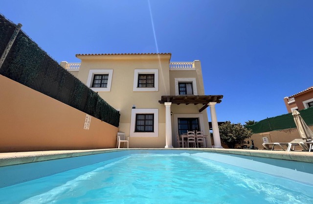 Serenity Villa in Geafond - Perfect for Relaxation