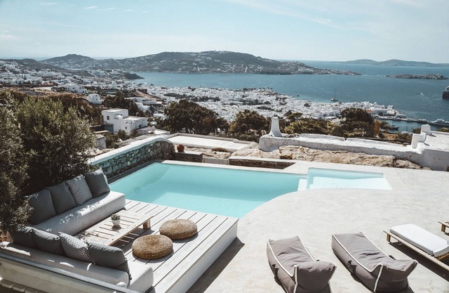 Serviced Central Luxury Villa | Unique Sunset View | Cerca del pueblo