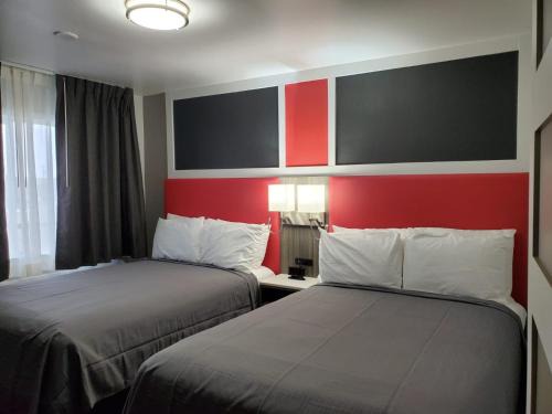 Seven Seas Inn & Suites