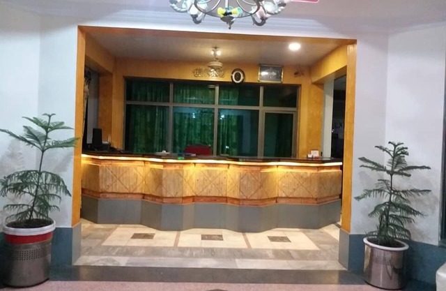 Seven Ways Hotel And Restaurant