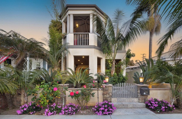 Seventh & Shore | Stylish Seal Beach Home w/ Elevator, Fireplace + Bold Design