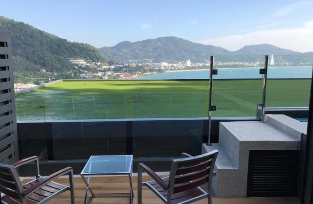 Sky Standard con piscina profunda (A)