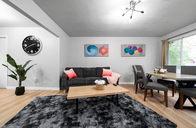Shapes of Mauve - Relaxing Home & Eye-Pleasing Art